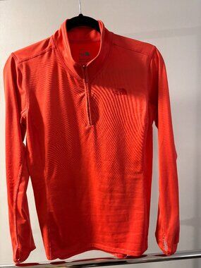 NWOT** The North Face Athletic DriFit Quarter Zip